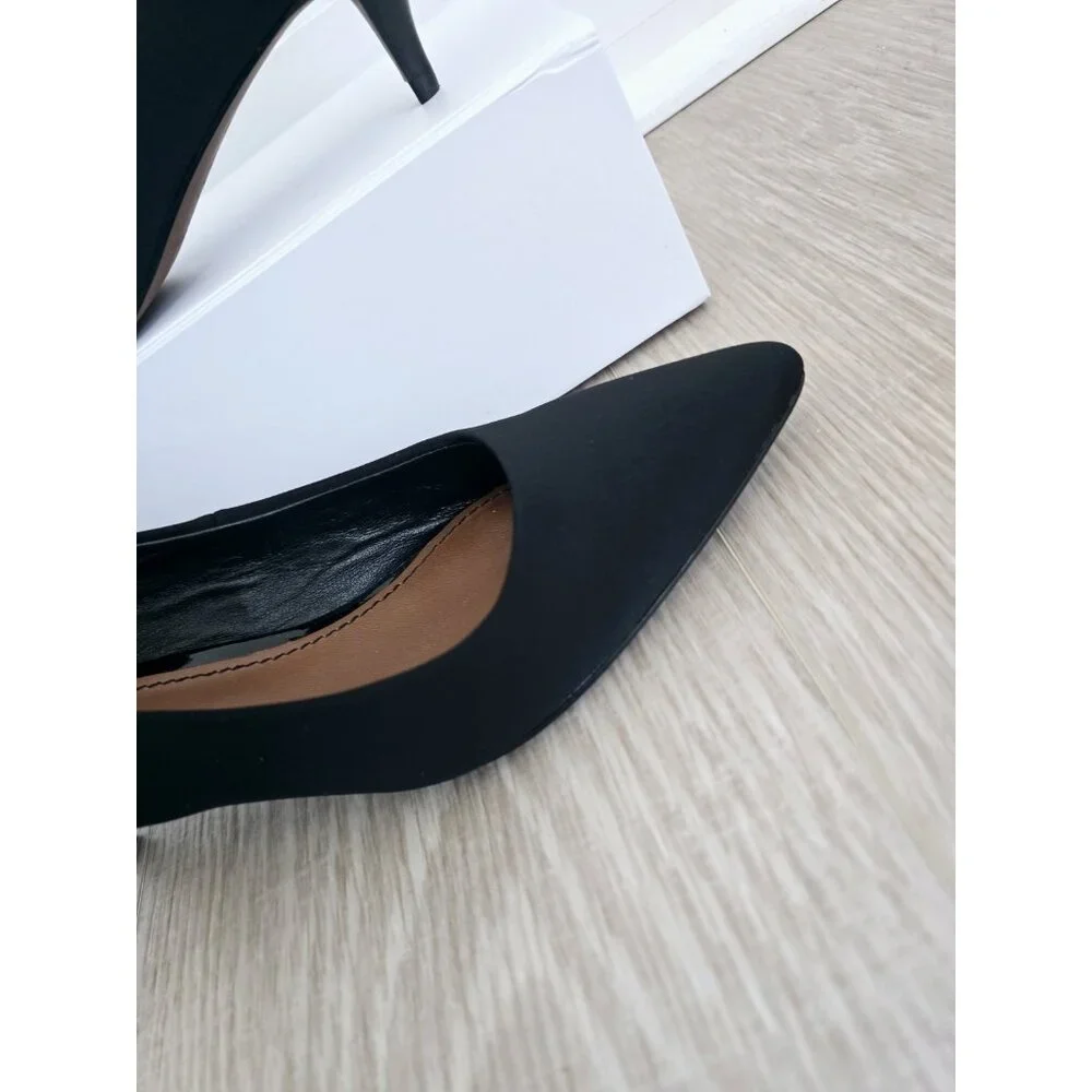 Donald J Pliner Black Pointed Toe Kitten Heel Slip On Womens Shoes 6.5